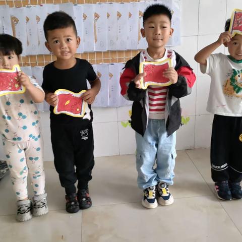 曹庄镇中心幼儿园小一班——国庆节系列活动