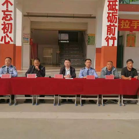 法治宣传进校园，安全守护伴未来