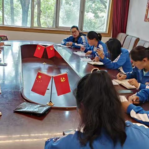 石林民族幼儿园第三周保育教研——日常生活管理要求和床铺的整理、检查