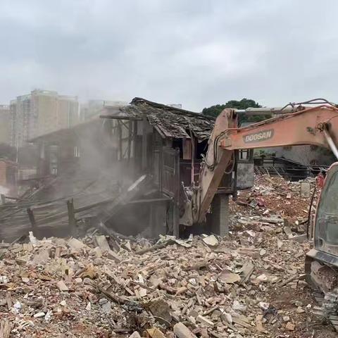 持续攻坚 全速推动扫尾项目攻坚清盘