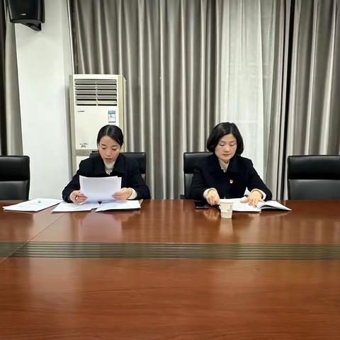 建新支行召开组织生活会暨民主评议党员大会