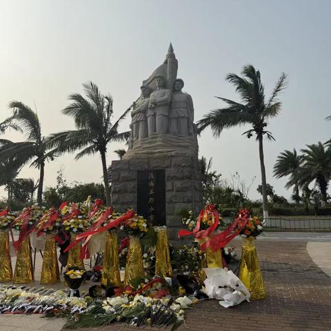 内科第一党支部开展清明节祭英烈主题党日活动