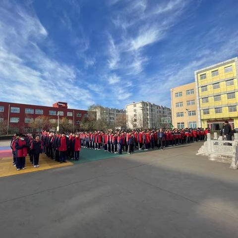 防范未然，演练先行——两渡中学开展应急疏散演练活动