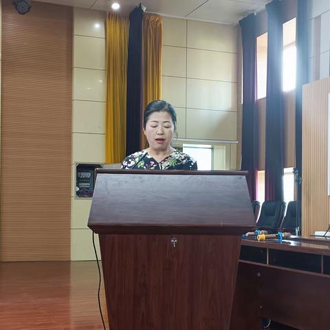 “青苗”竞秀展风华，“奋进”扬帆谱新篇 ——萝北县第一中学“青苗杯”和“奋进杯”教学大赛表彰会圆满举行