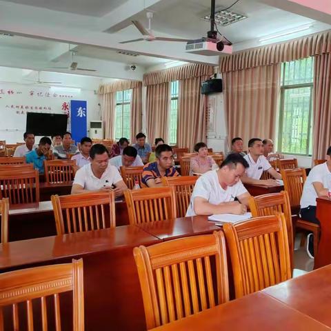 华侨经济区团委组织各连队召开希望工程工作推进会议