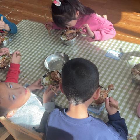 童趣无限   快乐成长 ——学之源早教托育班本周精彩回放