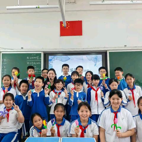 扭扭乐园：手工花朵的艺术之旅