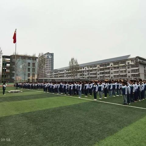 【十里铺中心小学何梦慧】—国旗飘飘，伴我成长