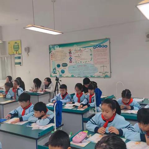 “教”以潜心，“研”以致思 ——福州市仓山区金港湾实验学校教育集团小学科学名优骨干工作坊教研活动暨仓山区金港湾教育集团小学部科学信息学科研讨活动