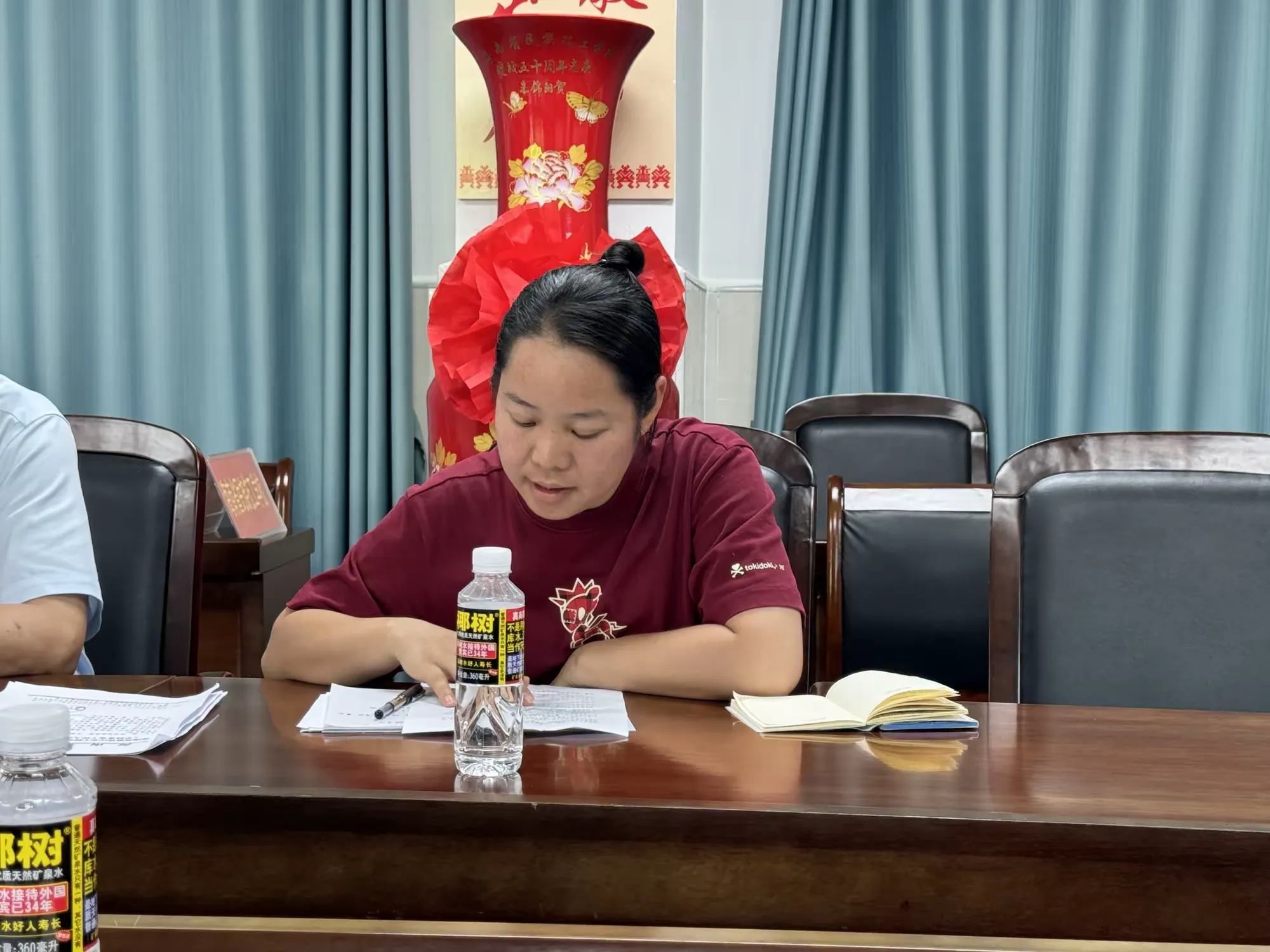 简篇-牢食品安全防线 守护师生健康福祉 —— 我校召开食品安全专项工作会议