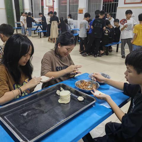 “巧手包饺子 双减润劳育” 上思县南屏瑶族乡中心小学开展“包饺子”劳动教育实践活动