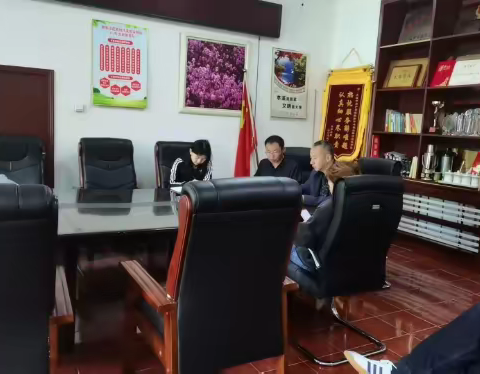 读好书，坚定信念跟党走 办实事，一心为民写新风