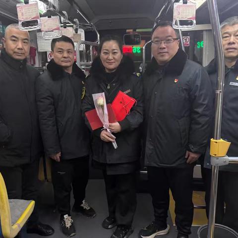 慰问送关怀 情暖职工心