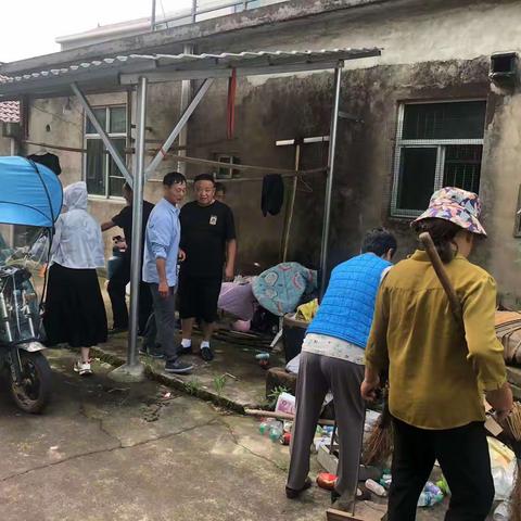 持续开展人居环境整治，美化家园