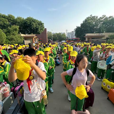 研学旅行促成长，最美课程在路上————校园路逸夫小学五年级研学实纪