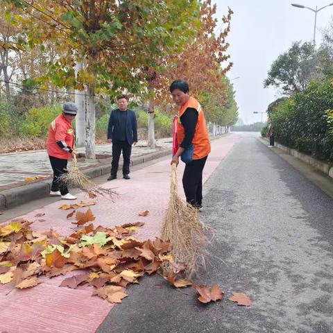 濮东清扫公司积极做好秋冬季节环卫工作