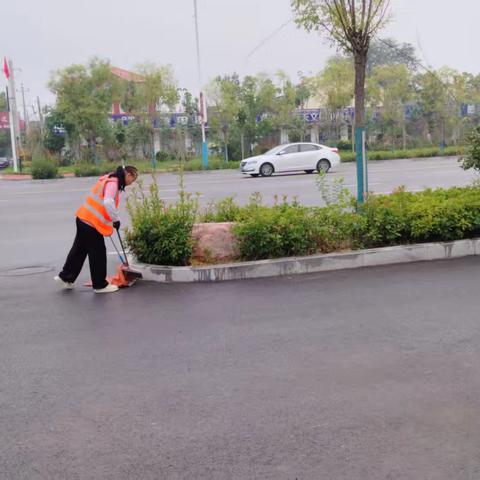 看！细雨蒙蒙下那一抹魅力橘红