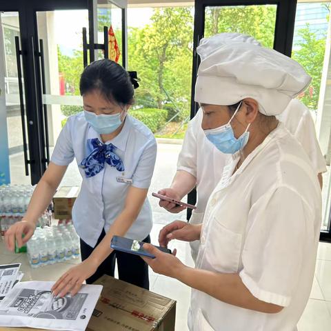 暖心服务，传递建行温度