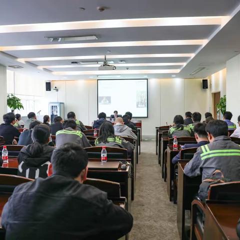 携手共进，反诈于行