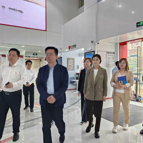 社银合作就近办 智慧社保惠民生