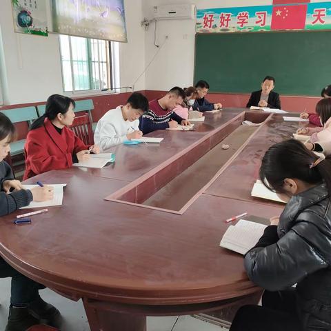 反恐防暴，安全为先——梁水镇拐里王小学反恐防暴安全演练