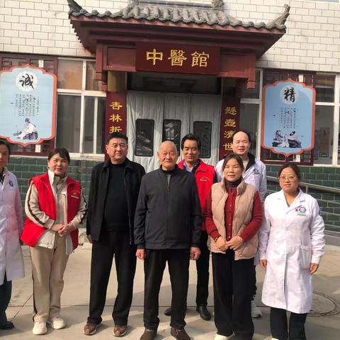 双王社区“情暖重阳 金秋敬老”走访慰问