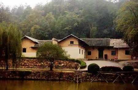 湖北博智律师事务所组织红色之旅参观学习教育活动