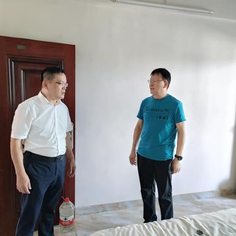 海口市财政局开展派出人员落实“吃住在村”情况专项检查