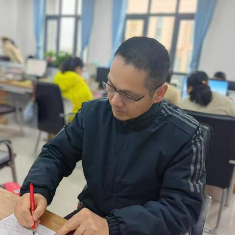 丹心映日月 师者铸丰碑——记淮阳红旗中学任文银老师的育人之光