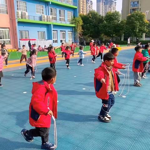 九坊幼儿园大四班———时光清浅，为爱陪伴❤️
