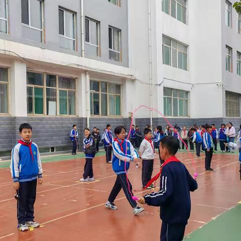 跃动青春，“绳”采飞扬——记太原二中小学部跳绳比赛