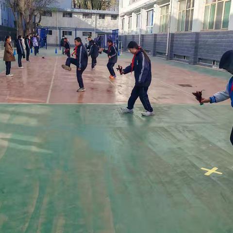 冬日跃动的少年火焰——记太原二中小学部毽绳比赛