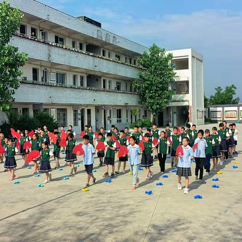 探秘小学，快乐衔接——大班幼小衔接之参观中江县实验小学太和校区