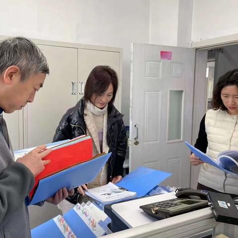 规范常规重验收  减负增效提质量 ——西安大路小学期末教案作业检查