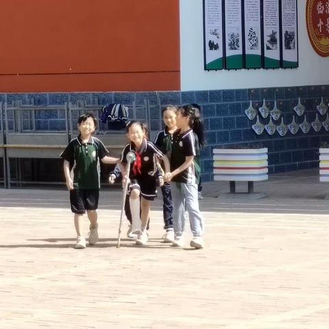 乐于助人好少年，传承美德暖人心–临清市实验小学北校美德少年故事