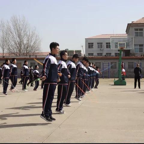 “奔跑吧.少年”U系列
                                —-周庆恩中学2024春季跳绳比赛