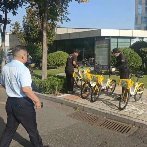 槐荫区美里湖街道范庄村开展门前五包，助力美好城市建设