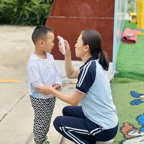 童星摇篮幼儿园明德二班一日流程内容