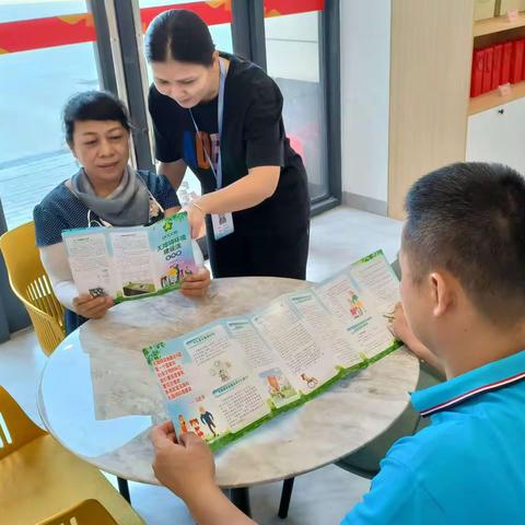 蓝天街道开展《无障碍环境建设法》宣传