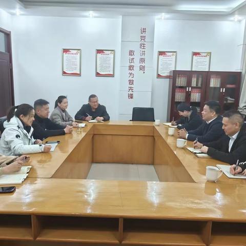 泺口街道党工委副书记、办事处主任胡建国到金牛社区开展调研