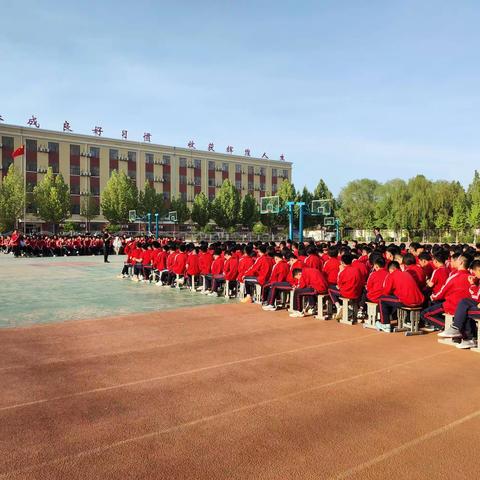 魅力篮球，欢乐必投——郓城县鸿德学校初二年级投篮比赛