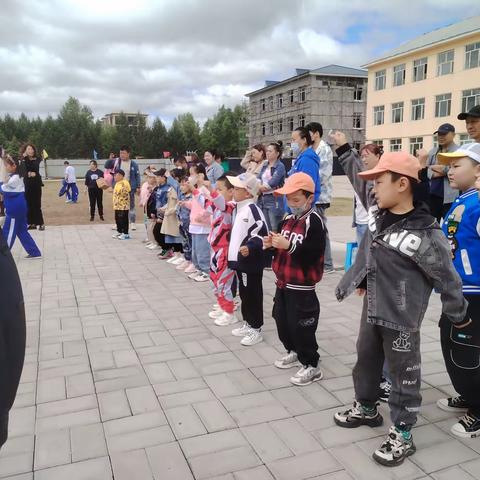 【走进小学 感悟成长】 初阳幼儿园大班宝贝参观立人学校活动