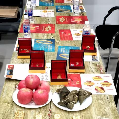 黄金品鉴，粽情粽意--吐哈石油支行开展黄金品鉴会