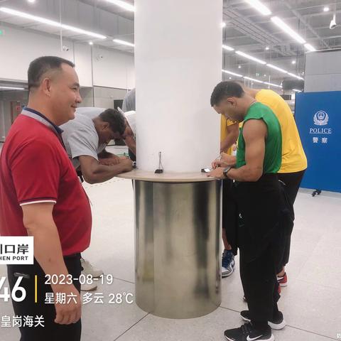 航班延误，紧急调换通关口岸    热情相助，情暖巴西队员。