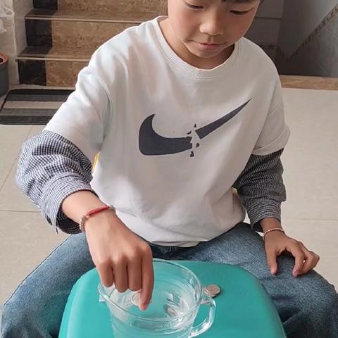 科学小玩家 探索乐趣多 --澄江市右所镇旧城小学“良习修美德 博学育英才"实践活动八