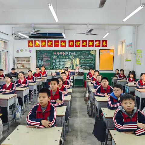 安庄小学“童声嘹亮，畅想未来”课前一支歌展示活动纪实