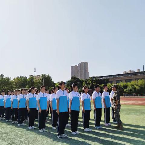 促全面发展  育时代新人——记高一新生国防教育期间校内参观学习活动