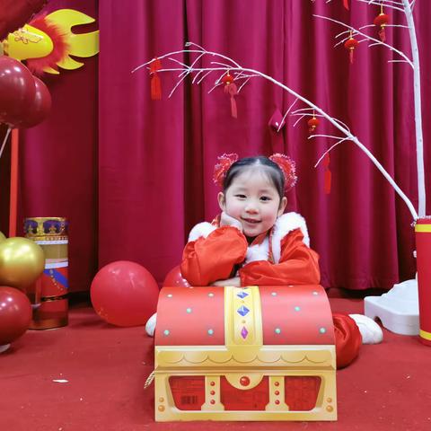 “喜气洋洋,迎接龙年祥瑞” 小星星幼儿园米奇一班宝贝们给大家拜年啦！