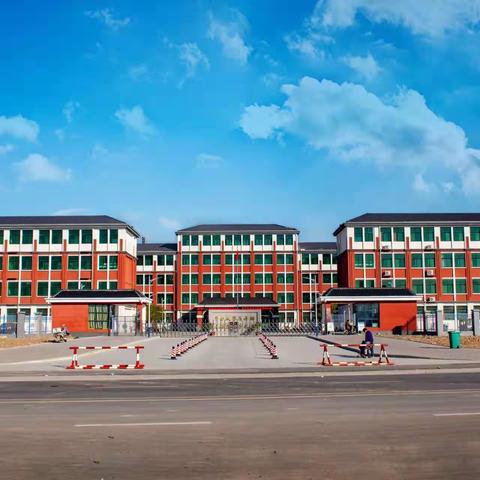 凝心聚力抓常规 严勤细实促成长-茨沟乡三里沟中心小学教学常规检查纪实