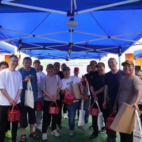 北苑街道侨联携手社区、企业开展端午活动，关爱网约车司机